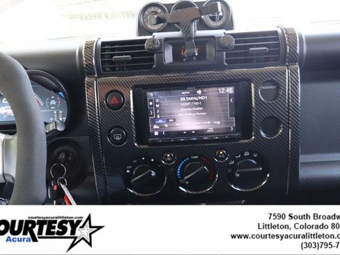 Used 2013 Toyota FJ Cruiser 4WD w/ Convenience Pkg image 16