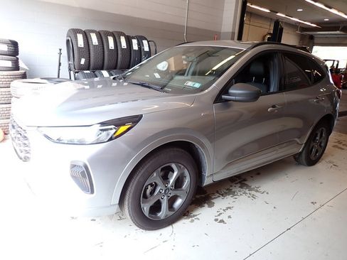 Used 2023 Ford Escape ST-Line w/ Tech Pack #1 AWD/4WD image 1