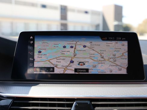 Used 2019 BMW M550i xDrive image 39