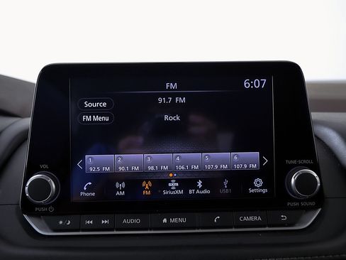 Used 2023 Nissan Rogue S FWD image 26