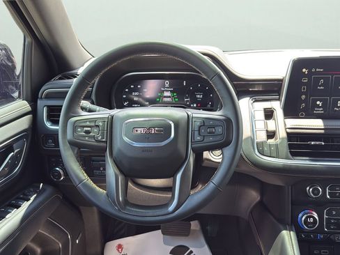Used 2024 GMC Yukon AT4 w/ AT4 Premium Plus Package AWD/4WD image 13