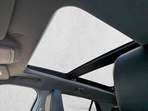 Used 2024 Ford Explorer Limited w/ Limited Technology Package image 17