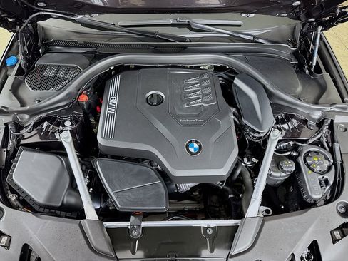 Used 2023 BMW 530i xDrive 530i xDrive w/ Convenience Package image 22