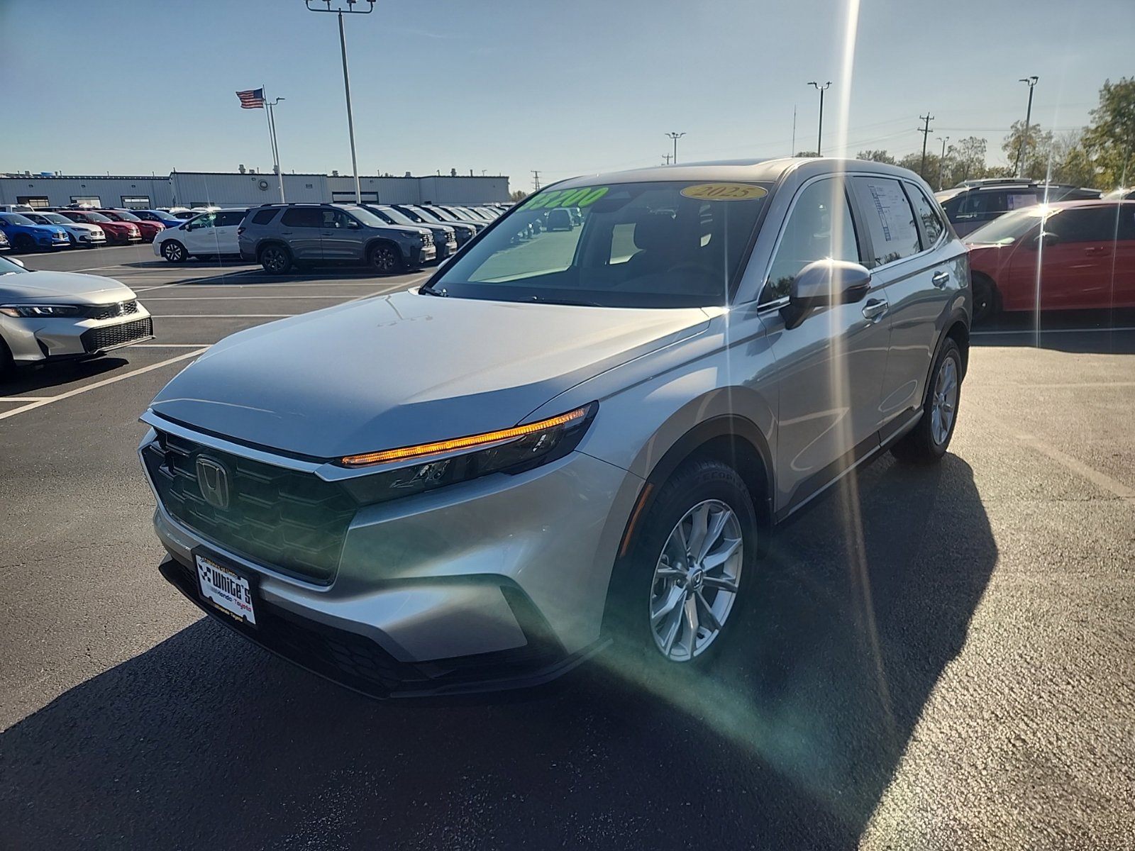 Used 2025 Honda CR-V EX image 2