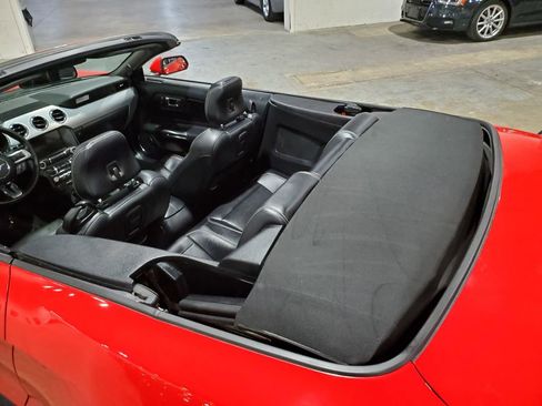 Used 2016 Ford Mustang GT Premium RWD image 42