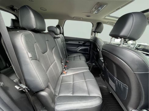 Used 2025 Kia Telluride EX AWD/4WD image 21