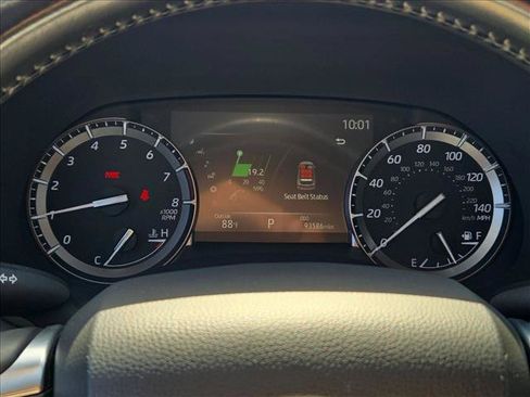 Used 2021 Toyota Highlander XLE FWD image 11