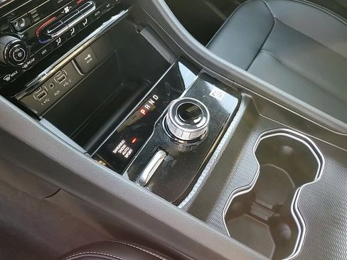 New 2025 Jeep Grand Cherokee Limited w/ Black Appearance Package image 18