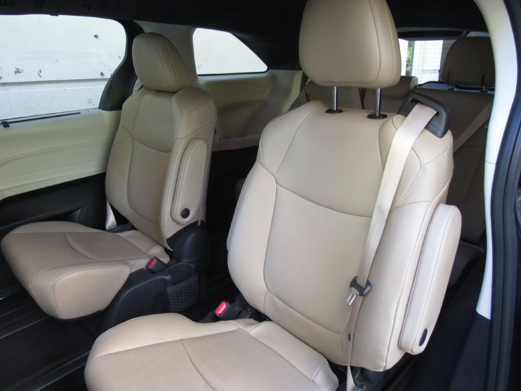 Certified 2023 Toyota Sienna XLE w/ XLE Plus Package AWD/4WD image 17