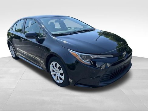 Used 2024 Toyota Corolla LE FWD image 7