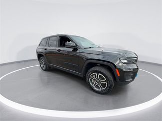 Used 2023 Jeep Grand Cherokee Trailhawk video 2