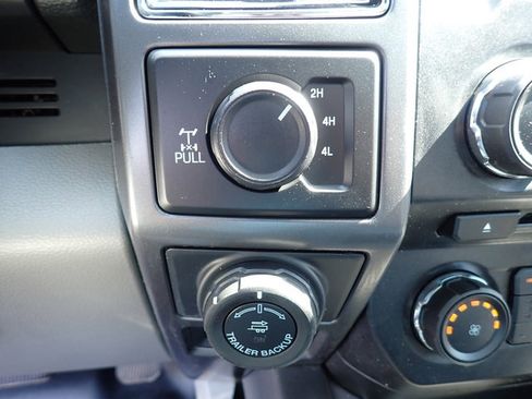 Used 2018 Ford F150 XLT w/ Equipment Group 302A Luxury AWD/4WD image 25