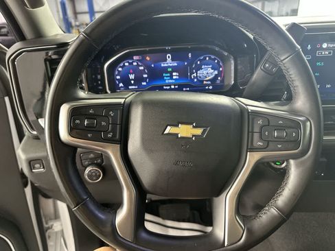 Used 2025 Chevrolet Silverado 2500 LT w/ Convenience Package AWD/4WD image 14