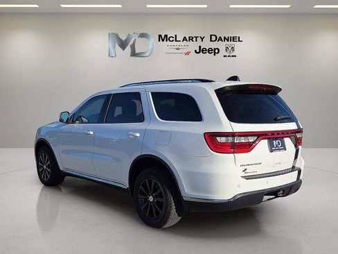 Used 2022 Dodge Durango SXT image 4