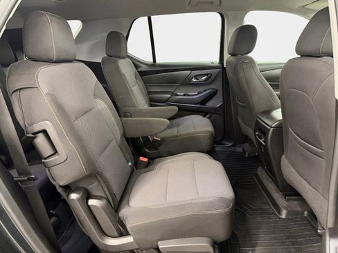 Used 2019 Chevrolet Traverse LT image 12