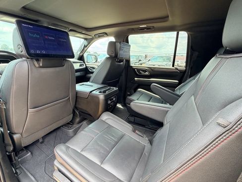 Used 2023 Chevrolet Suburban RST w/ Luxury Package AWD/4WD image 25