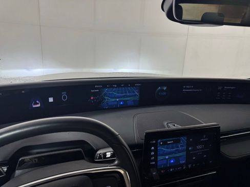 New 2025 Lincoln Nautilus Premier w/ Equipment Group 102A image 46