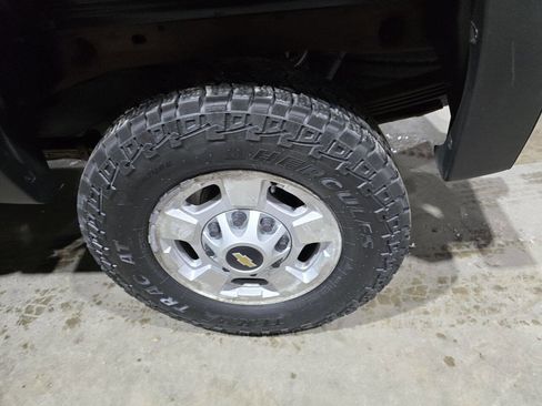 Used 2013 Chevrolet Silverado 2500 LT w/ Interior Plus Package image 30