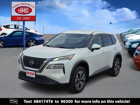 Used 2023 Nissan Rogue SV FWD image 1