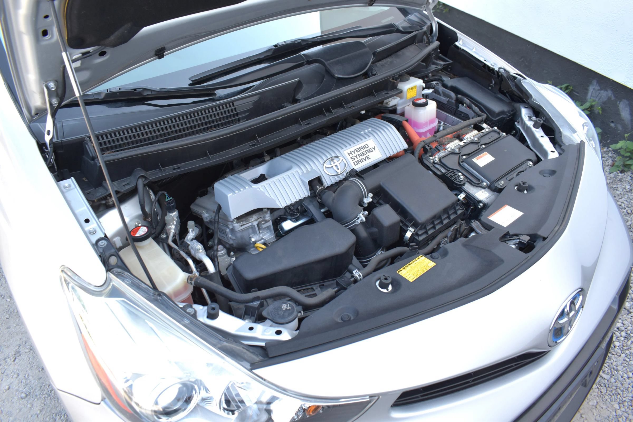 Used 2015 Toyota Prius V Four FWD image 30
