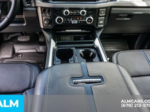 Used 2025 Ford F450 Platinum w/ FX4 Off-Road Package image 40