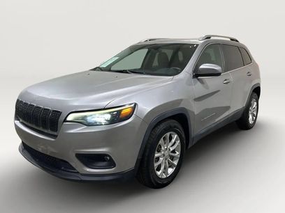 Used 2019 Jeep Cherokee Latitude w/ Popular Appearance Group