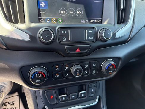 Used 2020 GMC Terrain SLT w/ Preferred Package image 30