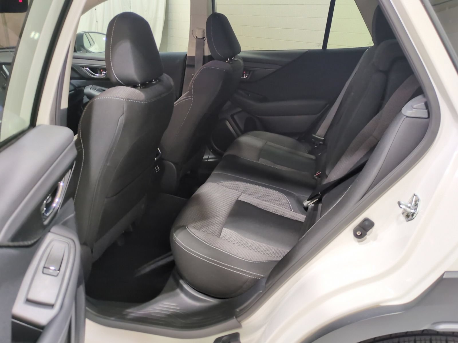 Used 2024 Subaru Outback Premium AWD/4WD image 14