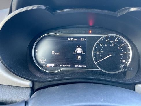 Used 2021 Nissan Versa SV FWD image 19