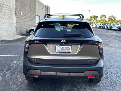 New 2026 Nissan Kicks SV w/ Interior Electronics Package AWD/4WD image 5