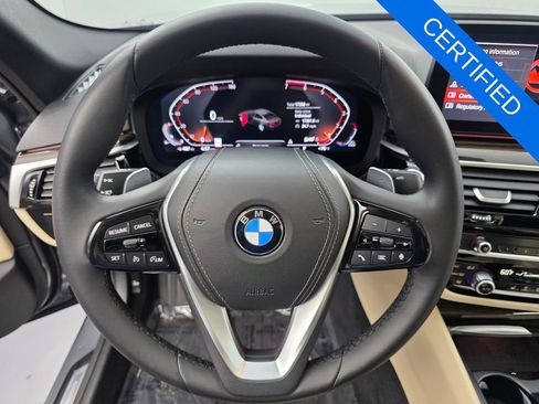 Certified 2023 BMW 530i w/ Premium Package RWD image 18