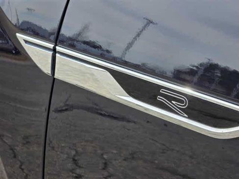 Used 2024 Volkswagen Atlas SEL Premium R-Line image 6