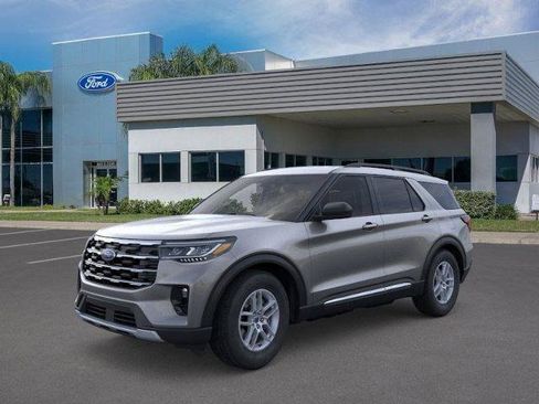 Certified 2025 Ford Explorer Active w/ Active Comfort Package RWD image 1