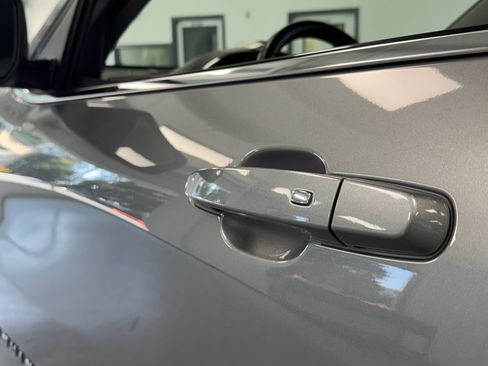Used 2024 Chevrolet Equinox LT AWD/4WD image 12