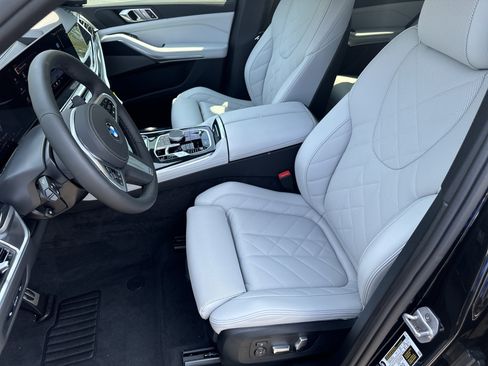 New 2026 BMW X5 xDrive40i w/ M Sport Package image 19