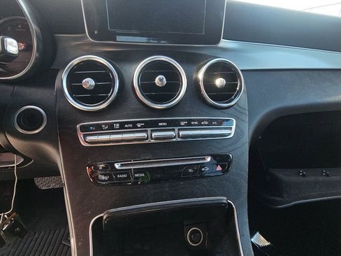 Used 2019 Mercedes-Benz GLC 300 w/ Premium Package image 7