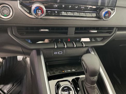 New 2026 Chevrolet Colorado Trail Boss AWD/4WD image 34