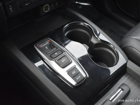 Used 2016 Honda Pilot Touring image 30