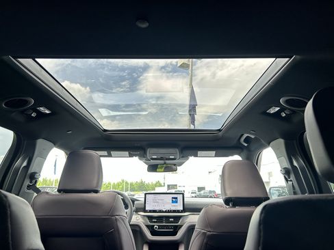 New 2026 Ford Explorer Platinum RWD image 20