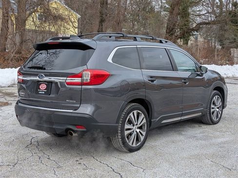 Used 2022 Subaru Ascent Limited w/ Technology Package image 3