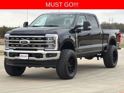 Used 2024 Ford F250 Lariat AWD/4WD image 3