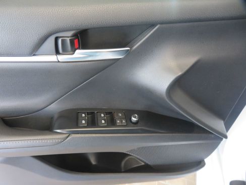 Used 2019 Toyota Camry XSE w/ Driver Assist Package FWD image 14