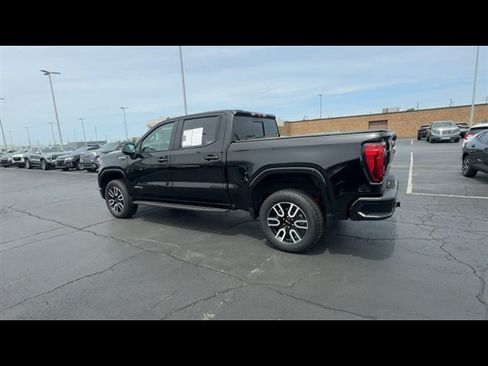 Certified 2023 GMC Sierra 1500 AT4 w/ AT4 Premium Package AWD/4WD image 6