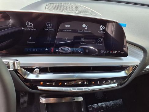 Certified 2026 Cadillac Lyriq Luxury image 18