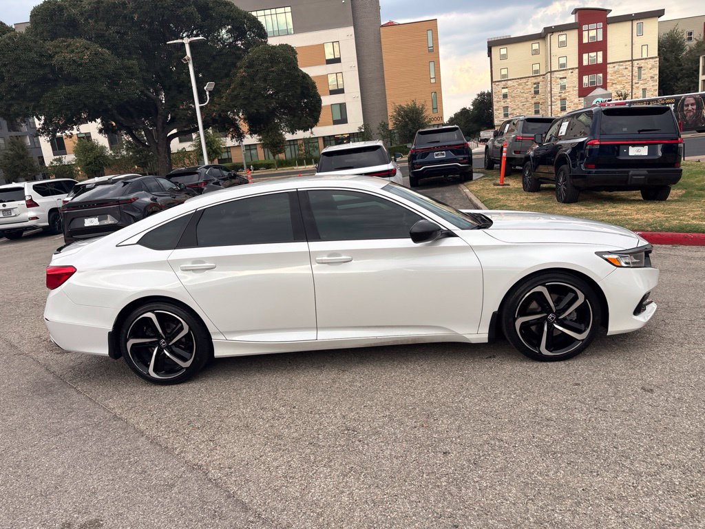 Used 2021 Honda Accord Sport image 6
