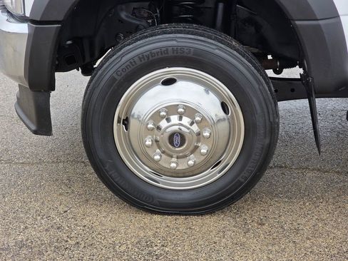 Used 2021 Ford F450 XL w/ Power Equipment Group image 17