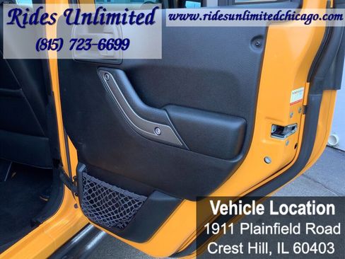 Used 2013 Jeep Wrangler Unlimited Sahara w/ Dual Top Group AWD/4WD image 23