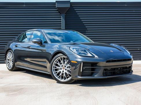 New 2026 Porsche Panamera 4 image 9