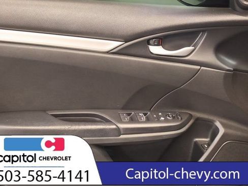Used 2019 Honda Civic Sport image 10