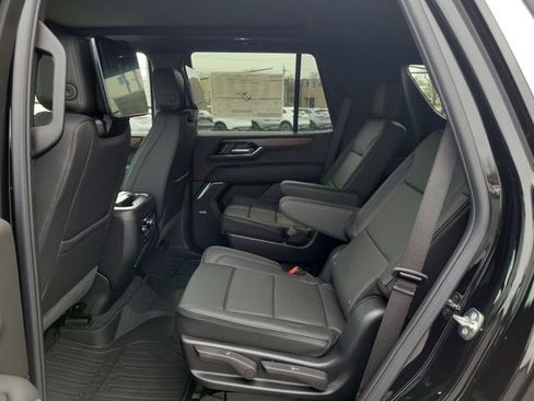 New 2026 GMC Yukon Denali w/ Denali Reserve Package image 13